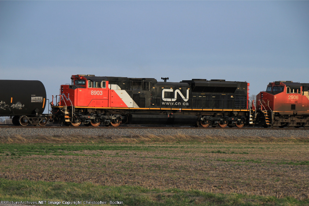 CN 8903